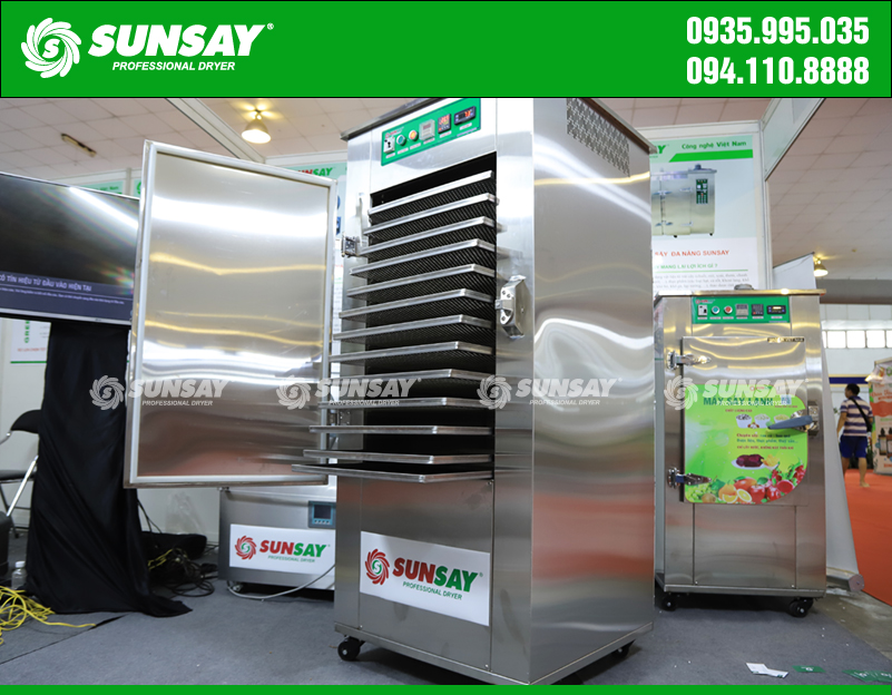 Máy sấy lạnh SUNSAY được làm hoàn toàn bằng inox 304