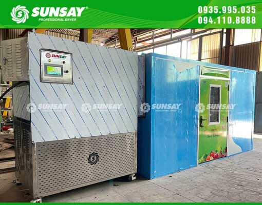 Máy sấy lạnh 200 kg/ 1 mẻ đến từ SUNSAY có công suất lớn và sấy đa dạng các loại thực phẩm, dược liệu,…